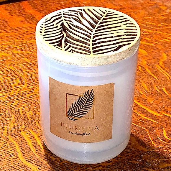 DW HOME CANDLE PLUMERIA NEW MINI RICHLY SCENTED - Picture 2 of 4